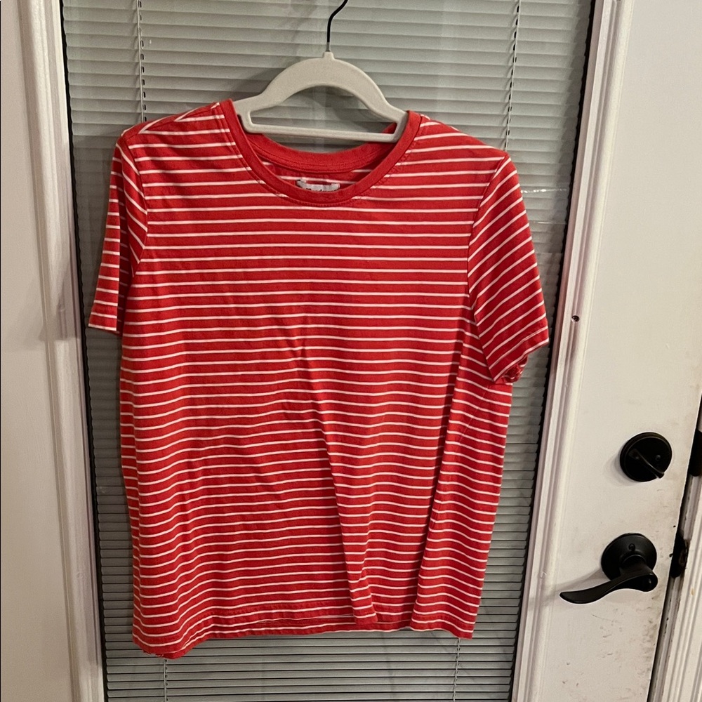 FeelGoodStore Red and White Striped Tee